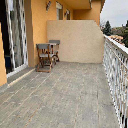 Logis Hotel Le Clement V Roquemaure  Esterno foto