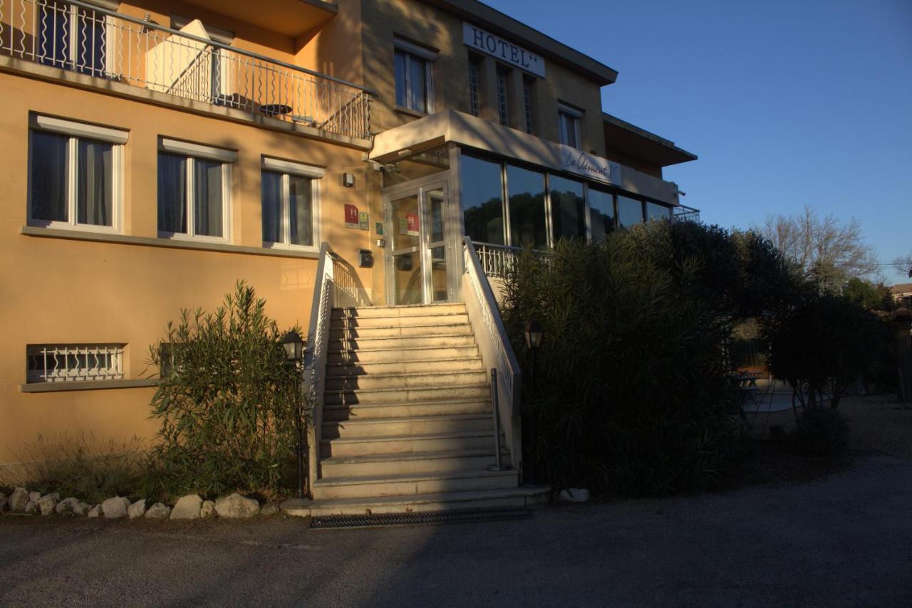 Logis Hotel Le Clement V Roquemaure  Esterno foto