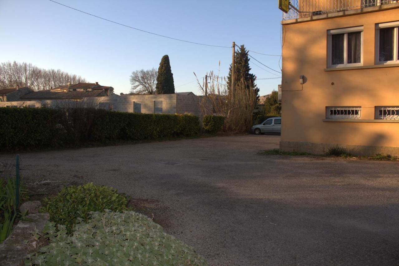 Logis Hotel Le Clement V Roquemaure  Esterno foto