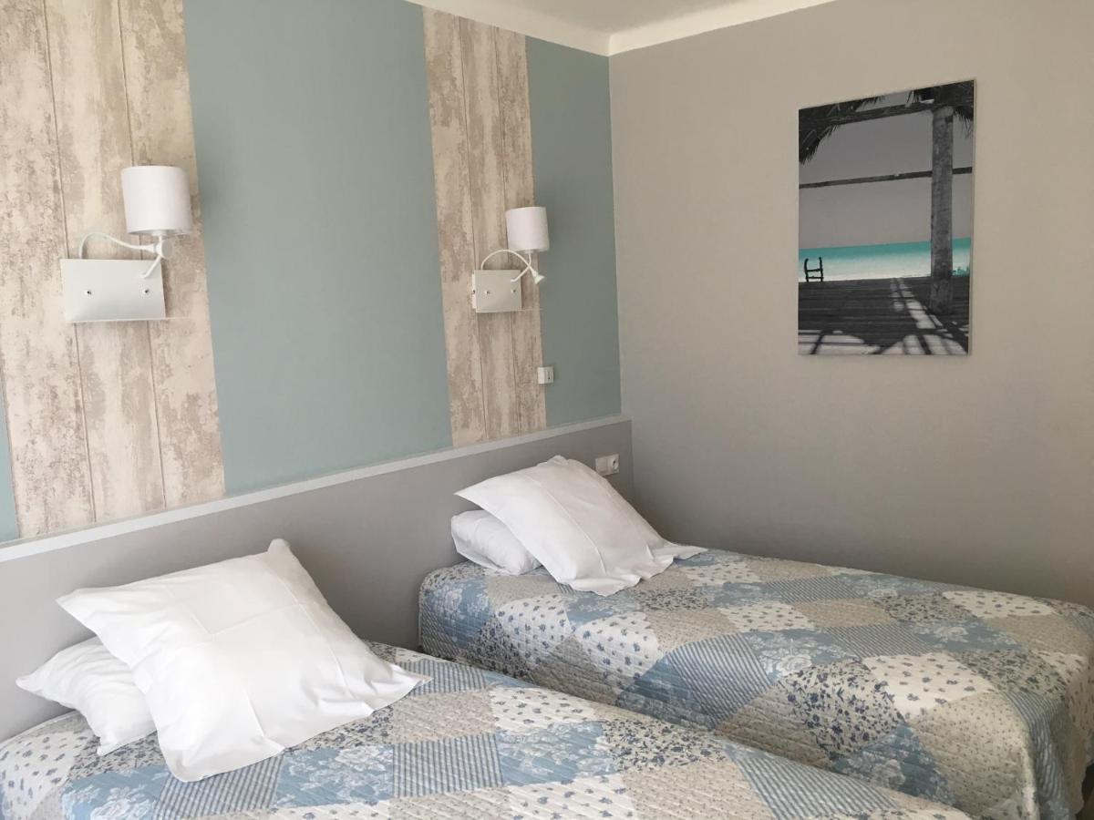 Logis Hotel Le Clement V Roquemaure  Esterno foto